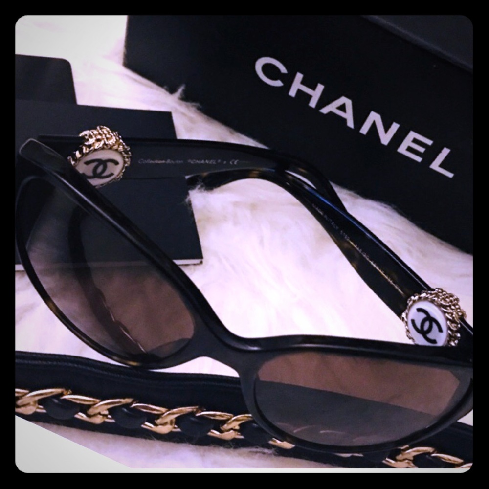🆙️CHANEL Sunglasses bouton Collection 🤩 beautiful - Picture 2 of 9